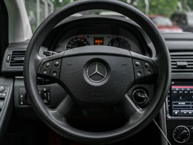 Mercedes-Benz B-класс 2011 года, 186 921 км - вид 7