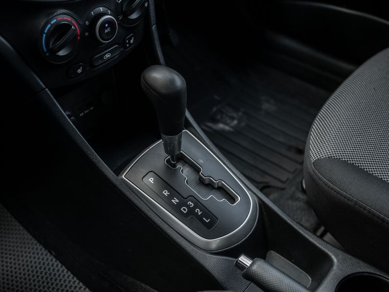 Hyundai Solaris 2012 года, 152 018 км - вид 9
