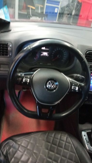 Volkswagen Polo 2015 года, 113 000 км - вид 5