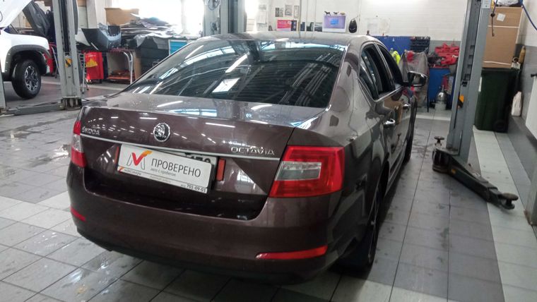 Skoda Octavia 2013 года, 222 998 км - вид 3