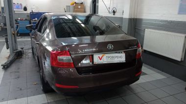 Skoda Octavia 2013 года, 222 998 км - вид 4