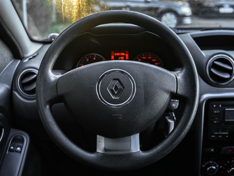 Renault Duster 2013 года, 230 342 км - вид 6