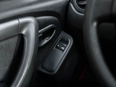 Renault Duster 2013 года, 230 342 км - вид 9