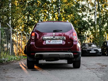 Renault Duster 2013 года, 230 342 км - вид 4