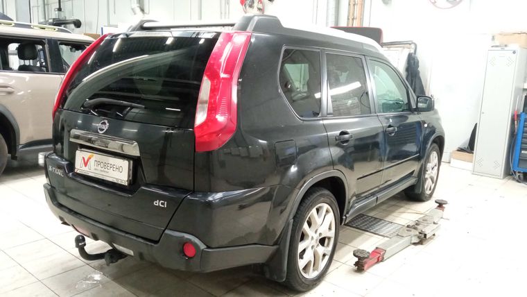Nissan X-Trail 2013 года, 390 000 км - вид 3