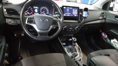Hyundai Solaris 2020 года, 135 731 км - вид 5