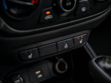 Hyundai Solaris 2020 года, 135 731 км - вид 8