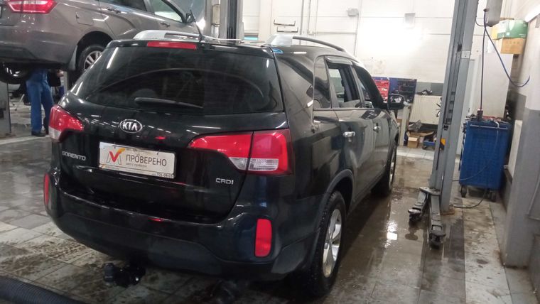 Kia Sorento 2015 года, 211 861 км - вид 3
