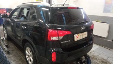 Kia Sorento 2015 года, 211 861 км - вид 4