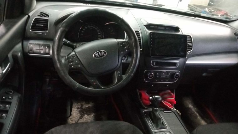 Kia Sorento 2015 года, 211 861 км - вид 5