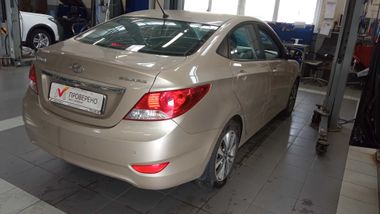 Hyundai Solaris 2014 года, 135 599 км - вид 3