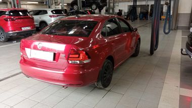 Volkswagen Polo 2018 года, 100 783 км - вид 3