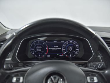 Volkswagen Tiguan 2018 года, 91 500 км - вид 9