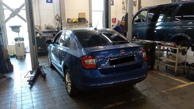 Skoda Rapid 2018 года, 82 333 км - вид 4