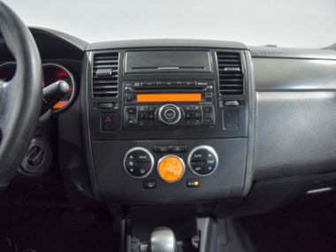 Nissan Tiida 2008 года, 205 000 км - вид 11