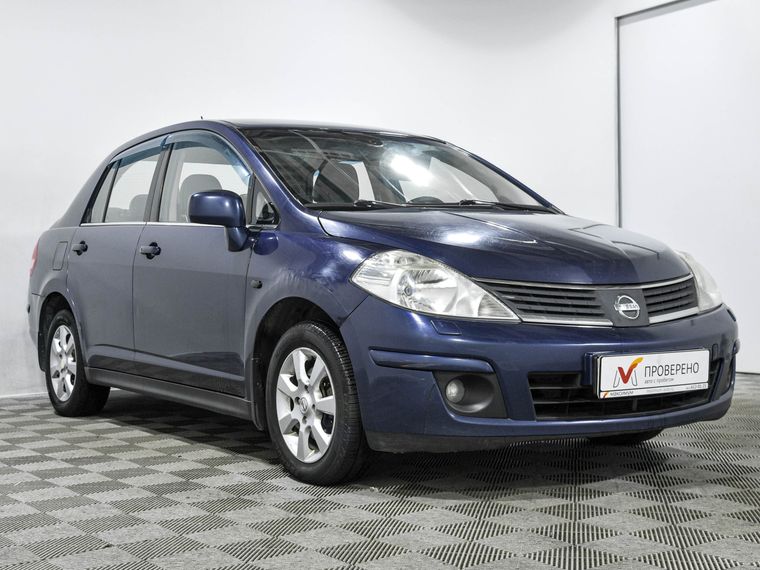 Nissan Tiida 2008 года, 205 000 км - вид 3