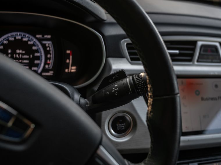 Geely Atlas 2021 года, 100 781 км - вид 8