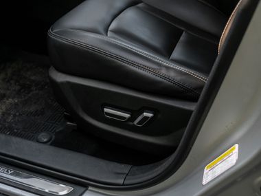 Geely Atlas 2021 года, 100 781 км - вид 14