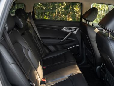 Geely Atlas 2021 года, 100 781 км - вид 15