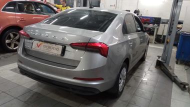 Skoda Rapid 2021 года, 80 632 км - вид 3