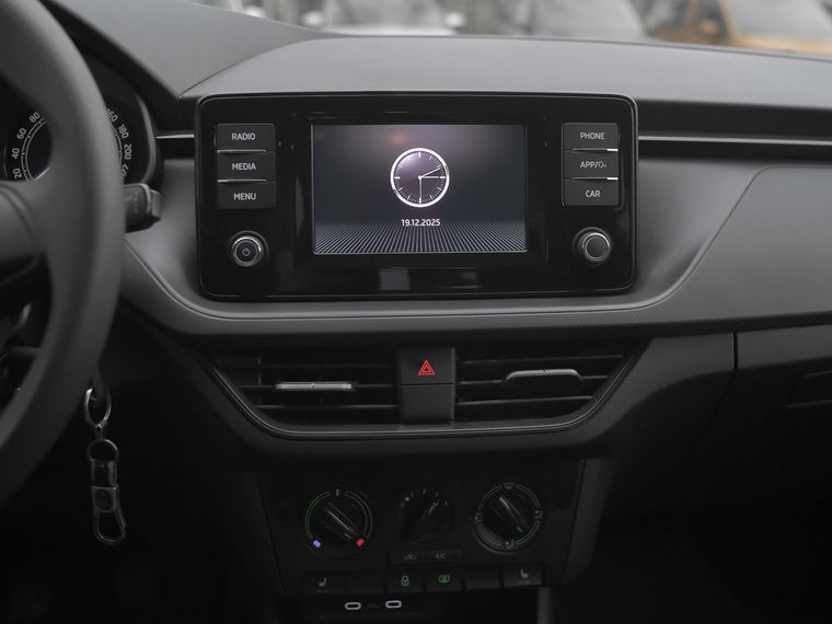 Skoda Rapid 2021 года, 80 632 км - вид 8