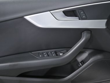 Audi A4 2021 года, 33 796 км - вид 17