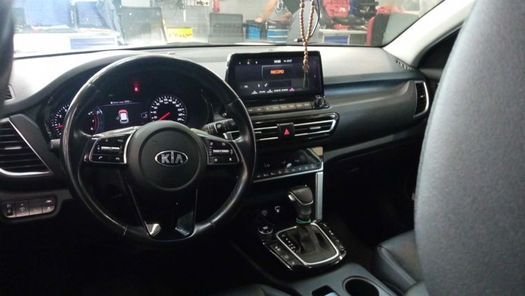Kia Seltos 2021 года, 90 038 км - вид 5