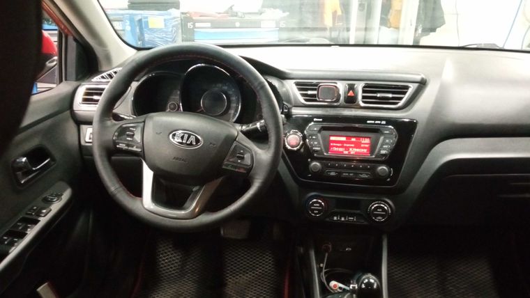 KIA Rio 2014 года, 150 000 км - вид 5