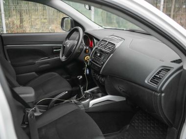 Mitsubishi ASX 2014 года, 223 000 км - вид 11