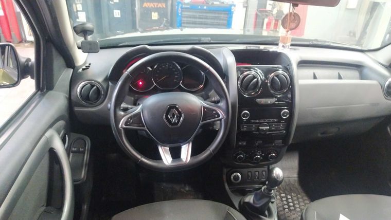 Renault Duster 2020 года, 110 000 км - вид 5