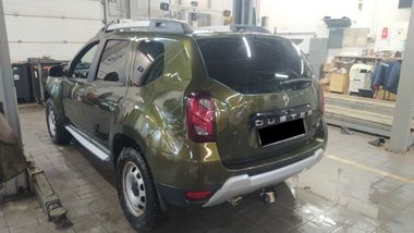 Renault Duster 2020 года, 110 000 км - вид 4