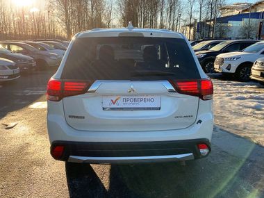 Mitsubishi Outlander 2017 года, 133 174 км - вид 6