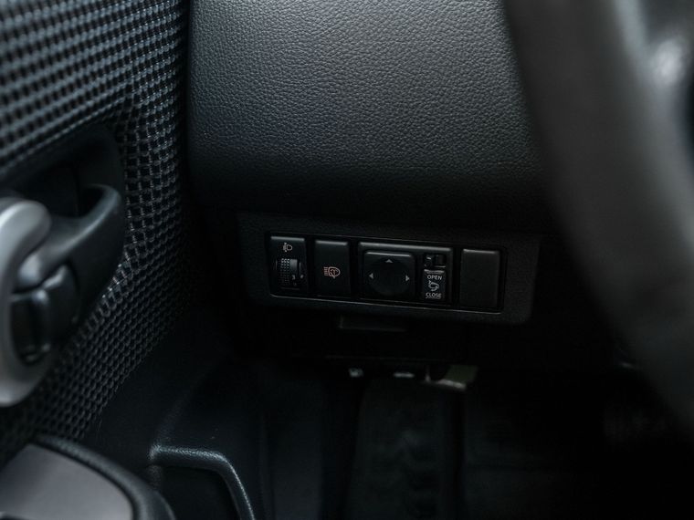 Nissan Tiida 2010 года, 130 000 км - вид 12