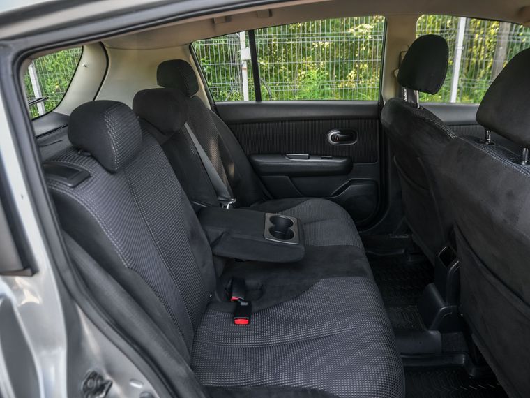 Nissan Tiida 2010 года, 130 000 км - вид 13