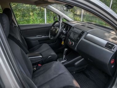 Nissan Tiida 2010 года, 130 000 км - вид 14