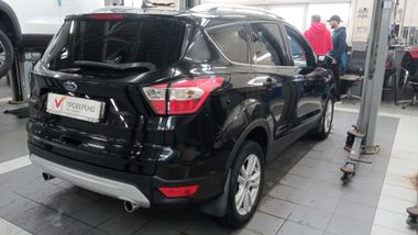 Ford Kuga 2017 года, 73 294 км - вид 3