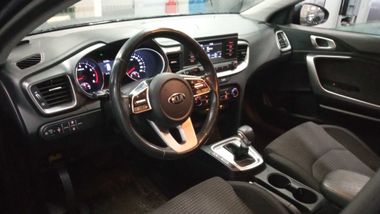 Kia Ceed 2020 года, 61 507 км - вид 5