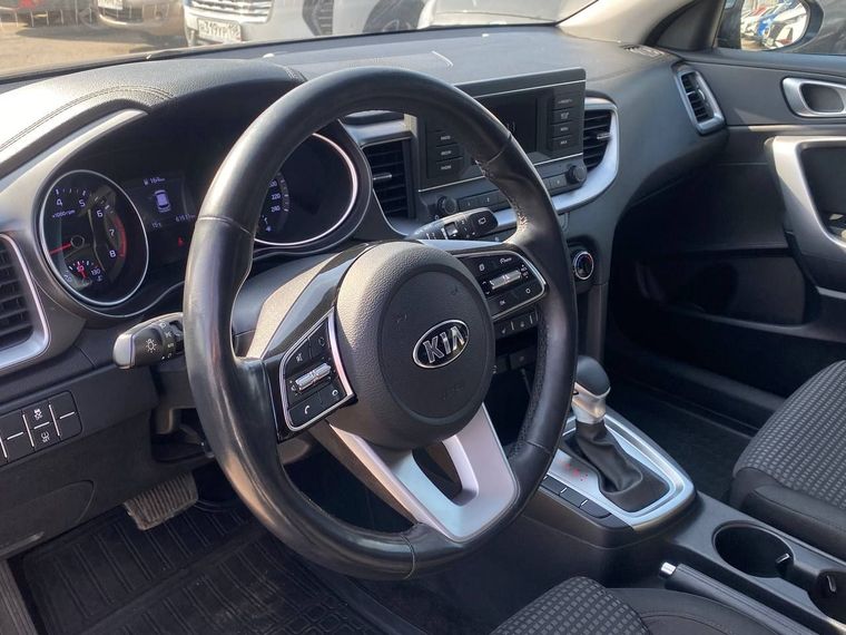 KIA Ceed 2020 года, 61 507 км - вид 10