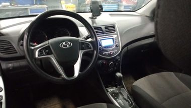 Hyundai Solaris 2011 года, 121 189 км - вид 5