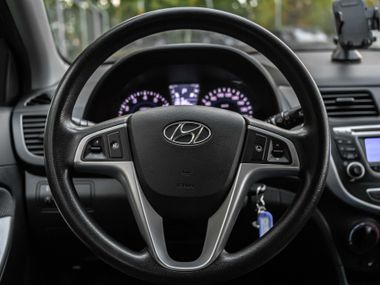 Hyundai Solaris 2011 года, 121 189 км - вид 6