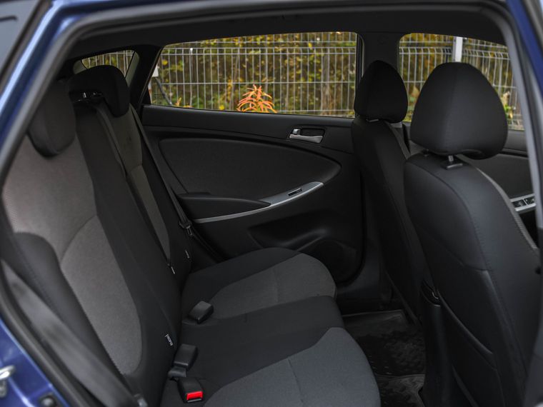 Hyundai Solaris 2011 года, 121 189 км - вид 10