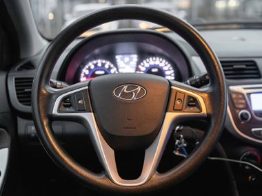 Hyundai Solaris 2011 года, 121 189 км - вид 6