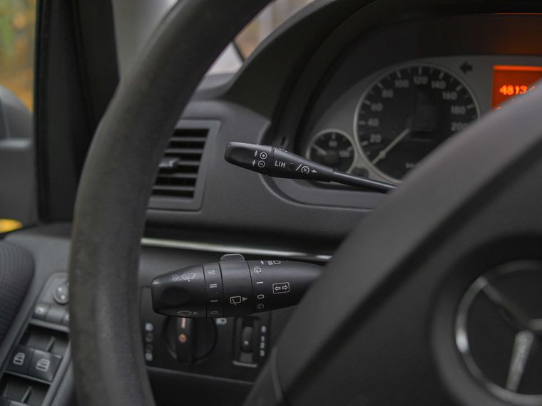 Mercedes-Benz B-класс 2010 года, 221 435 км - вид 6