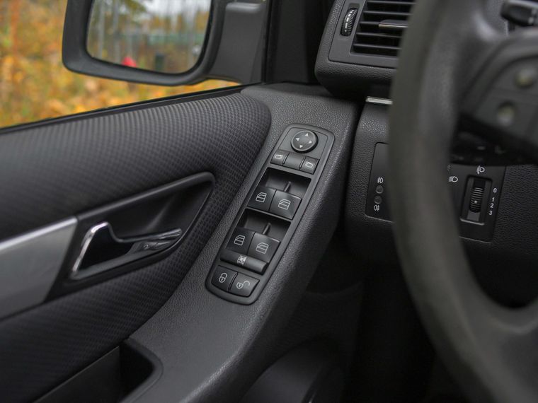 Mercedes-Benz B-класс 2010 года, 221 435 км - вид 10