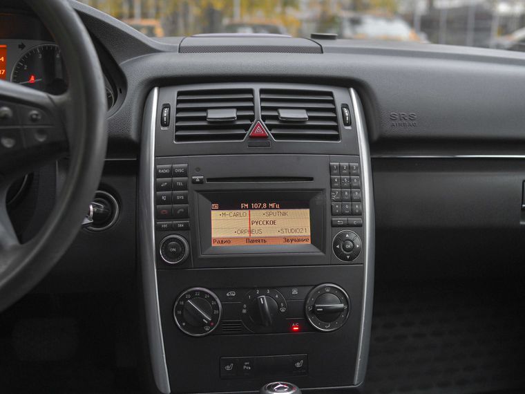 Mercedes-Benz B-класс 2010 года, 221 435 км - вид 8