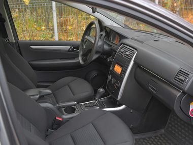 Mercedes-Benz B-класс 2010 года, 221 435 км - вид 13