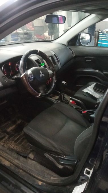 Mitsubishi Outlander 2011 года, 273 244 км - вид 5