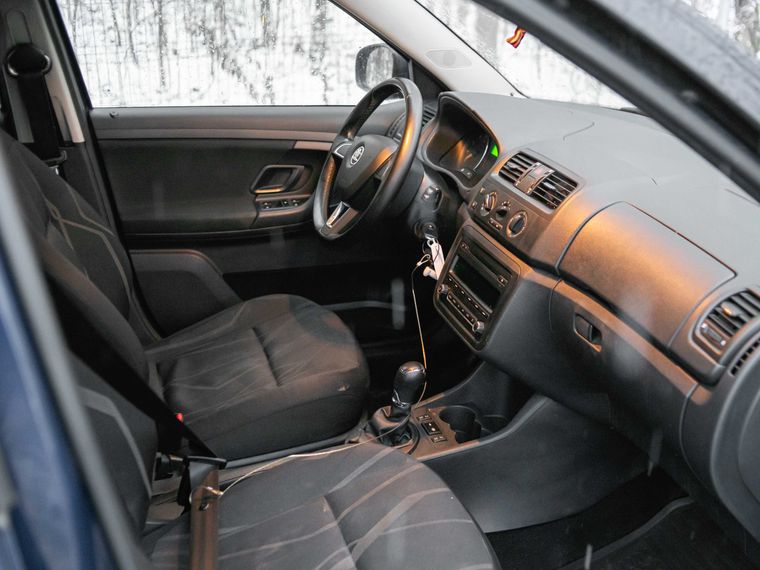 Skoda Fabia 2014 года, 140 000 км - вид 10