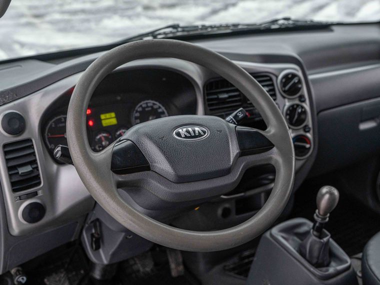 KIA Bongo 2014 года, 286 581 км - вид 9