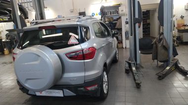 Ford EcoSport 2015 года, 178 341 км - вид 4